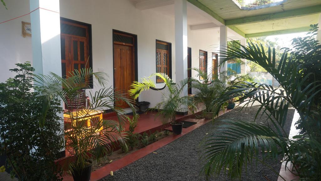 Zimbay Guest House Arugam Bay Kültér fotó