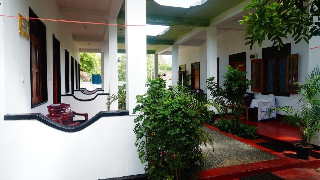 Zimbay Guest House Arugam Bay Kültér fotó