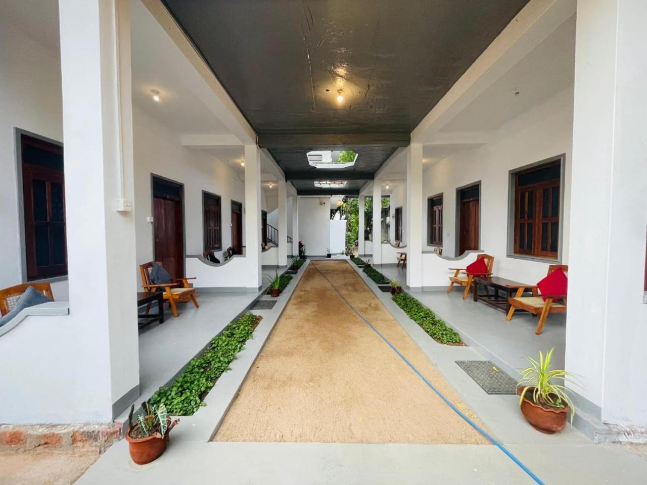 Zimbay Guest House Arugam Bay Kültér fotó