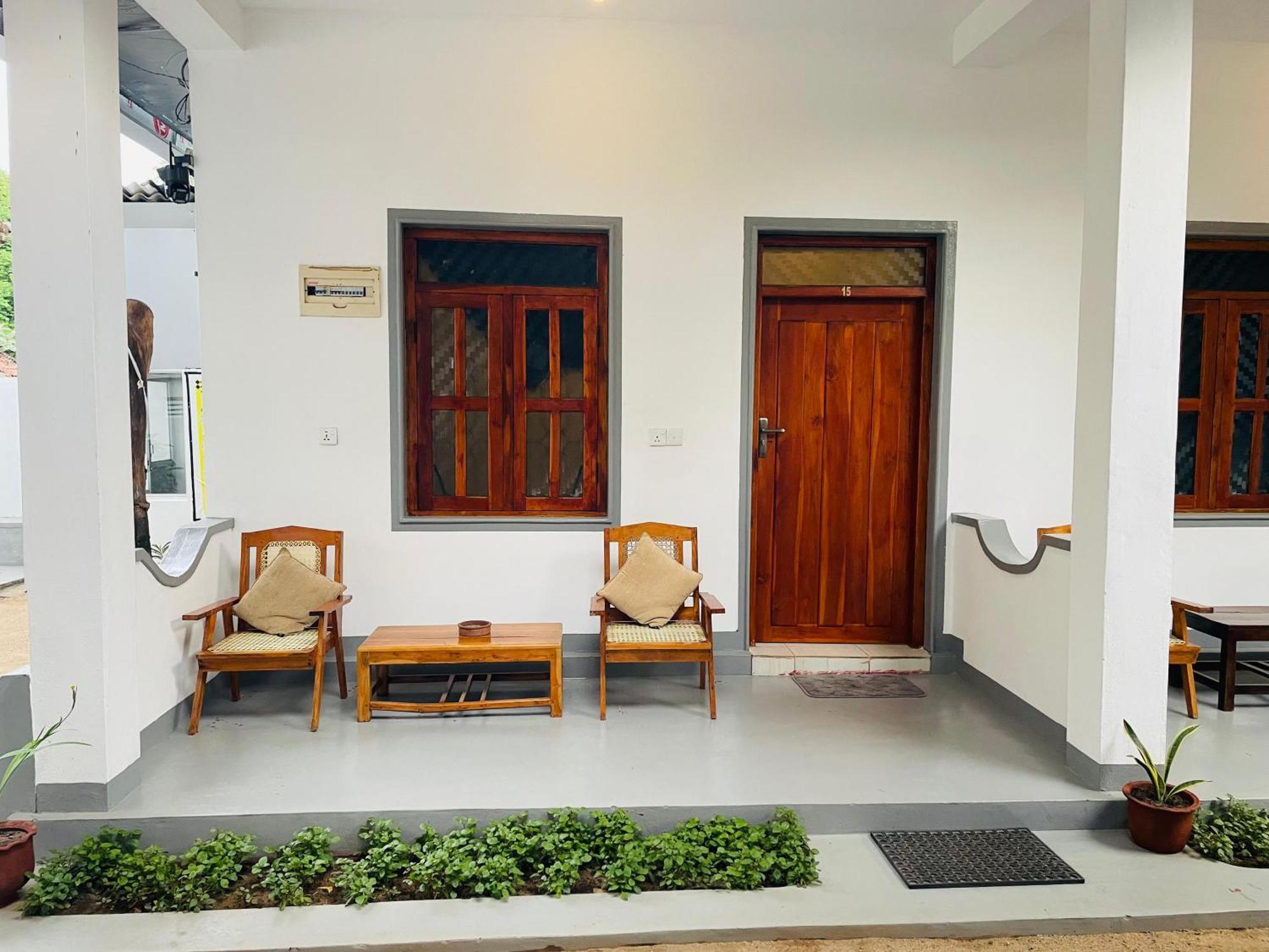 Zimbay Guest House Arugam Bay Kültér fotó