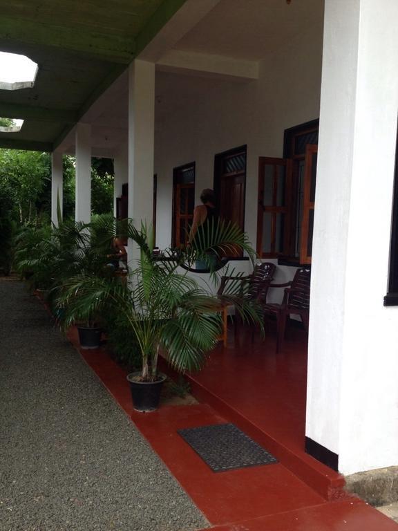 Zimbay Guest House Arugam Bay Kültér fotó